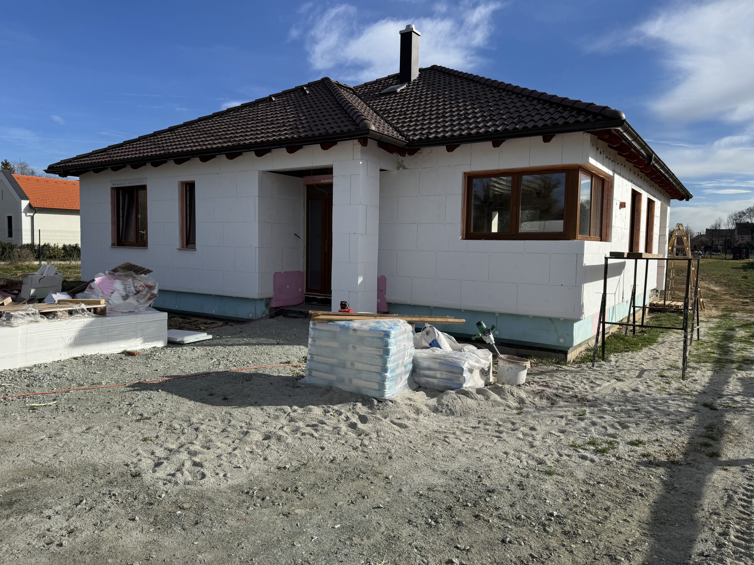 Tégla ház generálkivitelezés Gencsapátiban